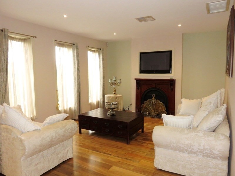 1 Rowanval Terrace, Mernda VIC 3754