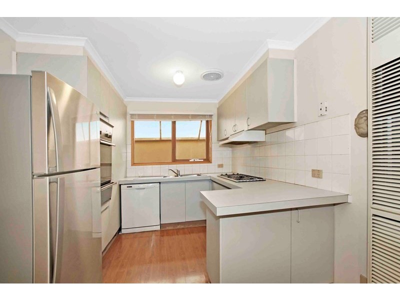 16 Lauren Court, Epping VIC 3076