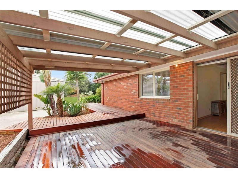 16 Lauren Court, Epping VIC 3076