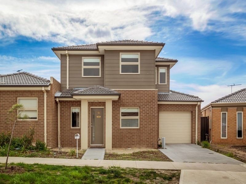 24 Ballybunion Avenue, Craigieburn VIC 3064