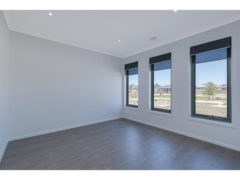 85 Wallara Waters Boulevard, Wallan VIC 3756