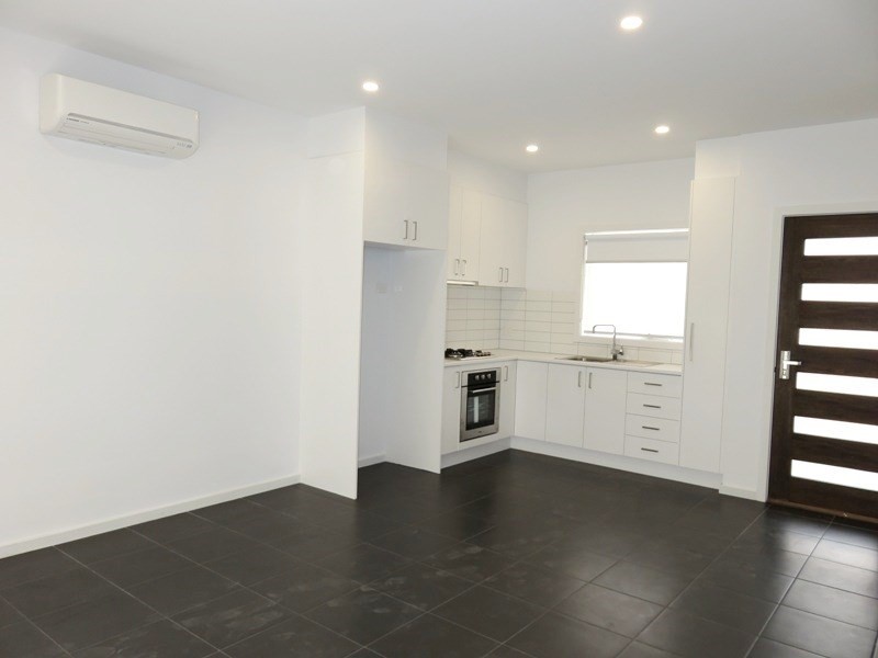 1and2/5 Richards Street, Lalor VIC 3075