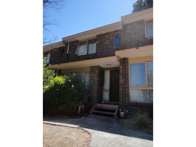 2/8 Patterson Crescent, Greensborough VIC 3088