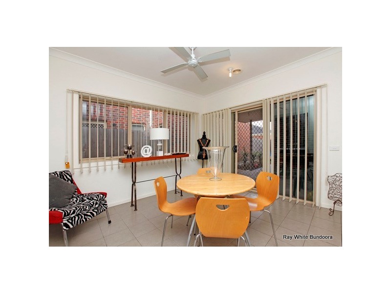 8 Broxburn Walk, Epping VIC 3076