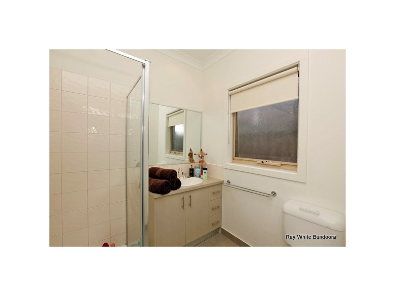 8 Broxburn Walk, Epping VIC 3076