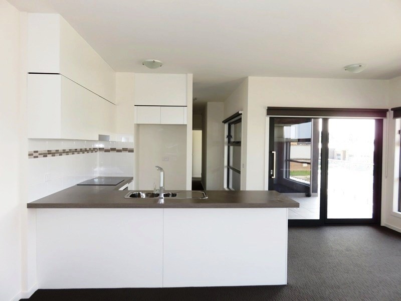 39(130)/1B Jarama Boulevard, Epping VIC 3076