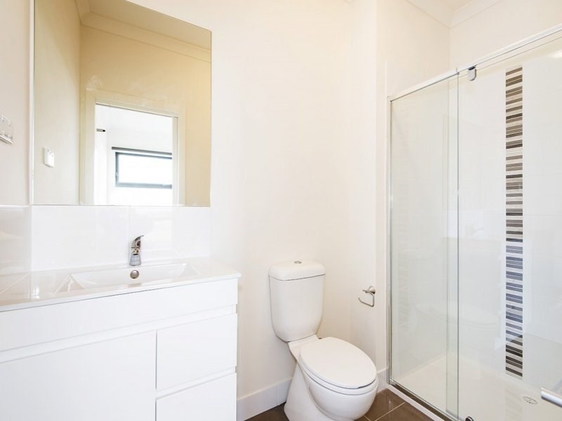 39(130)/1B Jarama Boulevard, Epping VIC 3076