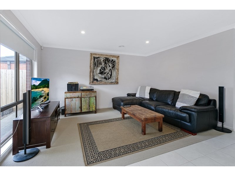 8 Celadon Street, Epping VIC 3076