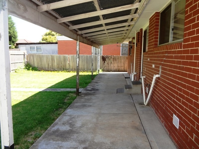 9 Magnolia Court, Lalor VIC 3075