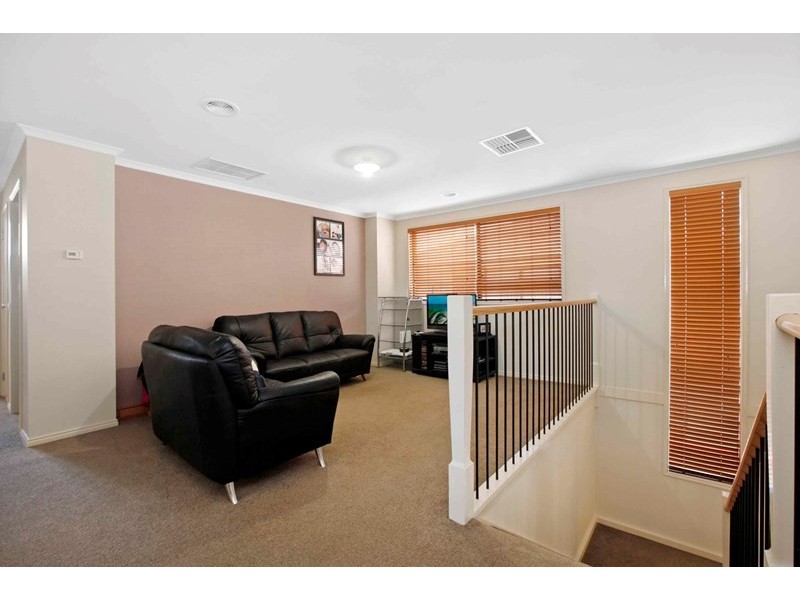 6 Quartz Grove, Epping VIC 3076