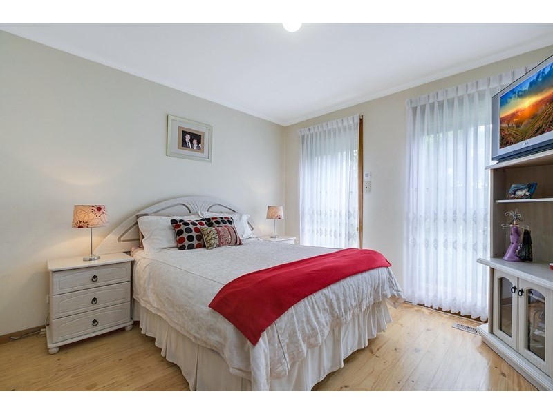 81 Moorhead Drive, Mill Park VIC 3082