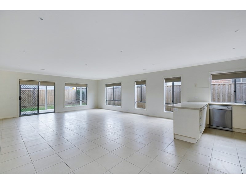 11 Allessi Avenue, Epping VIC 3076