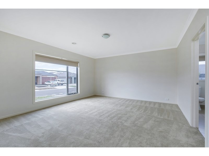 11 Allessi Avenue, Epping VIC 3076