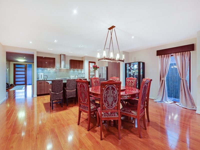 8 McCubbin Way, Mernda VIC 3754