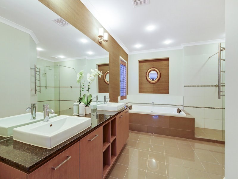 8 McCubbin Way, Mernda VIC 3754