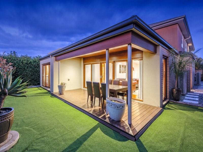 8 McCubbin Way, Mernda VIC 3754