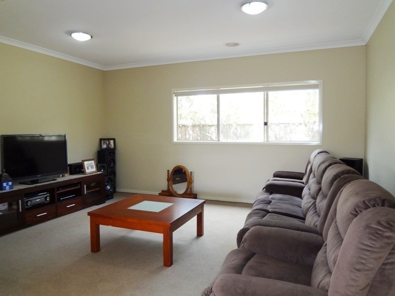 12 Kassandra Heights, Epping VIC 3076