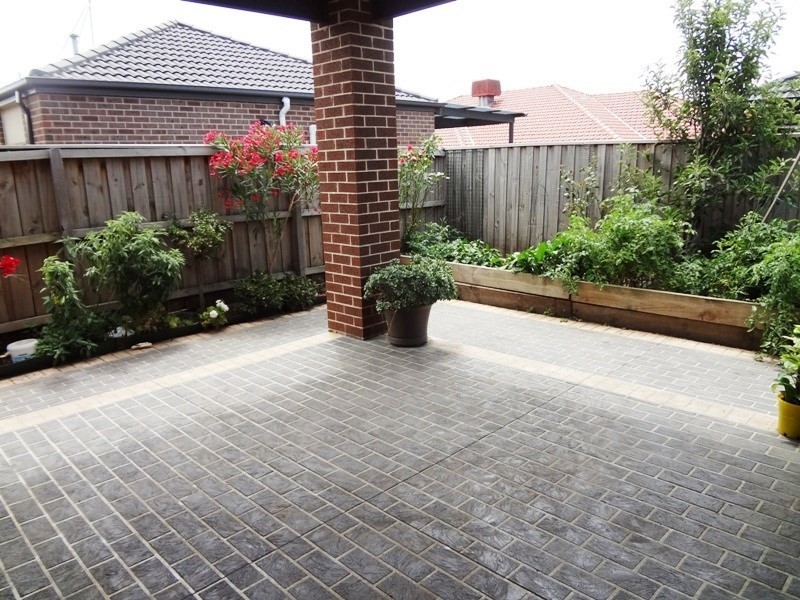 12 Kassandra Heights, Epping VIC 3076