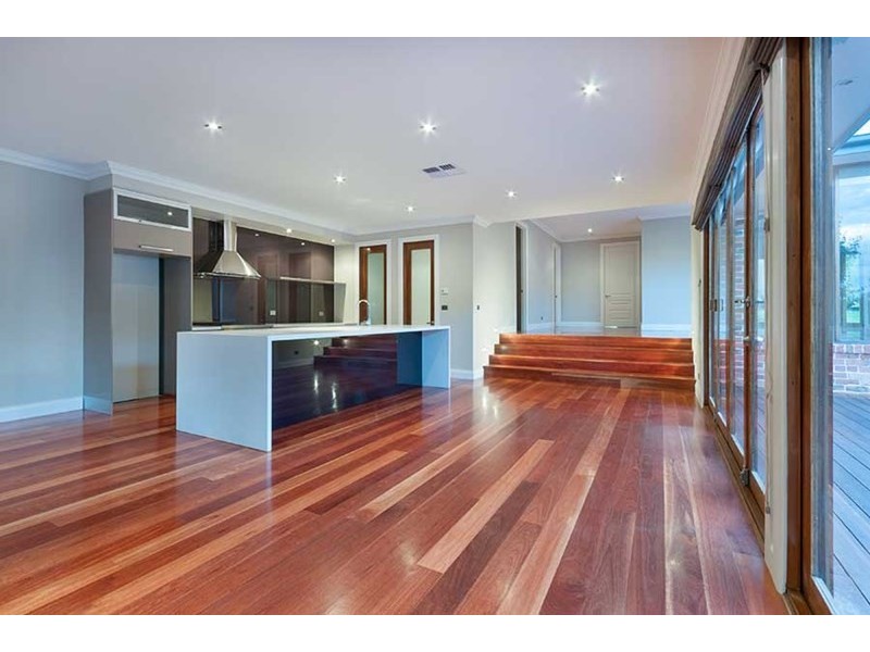 14 Landano Way, Doreen VIC 3754