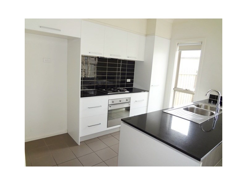 4 Amphion Street, Epping VIC 3076