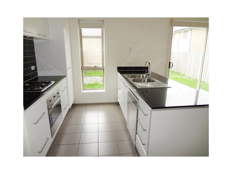 4 Amphion Street, Epping VIC 3076