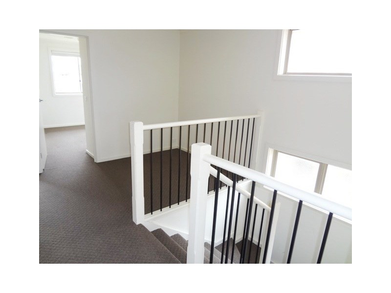 4 Amphion Street, Epping VIC 3076