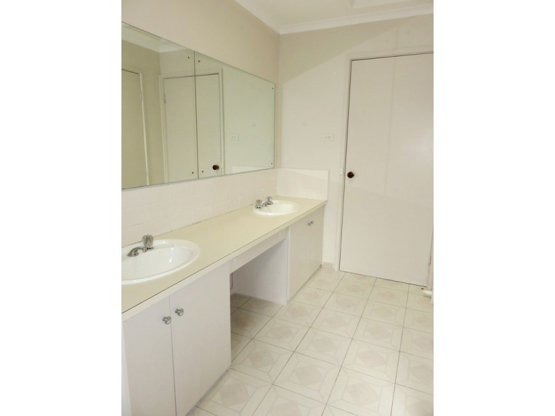 51 Hendersons Road, Epping VIC 3076