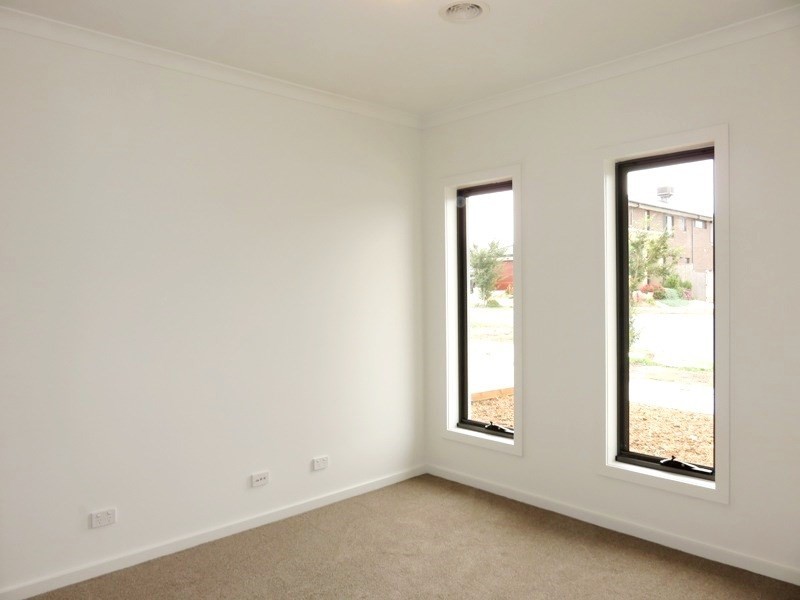 42 Eynesbury View, Wollert VIC 3750