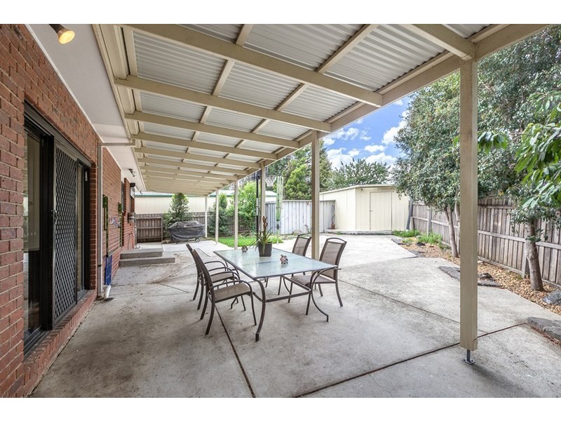 54 Carbon Crescent, Mill Park VIC 3082