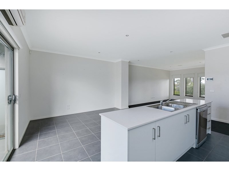 3/6 Maize Place, Mernda VIC 3754