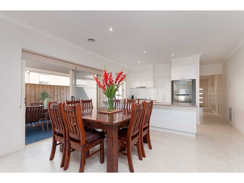 20 Walker Drive, Doreen VIC 3754