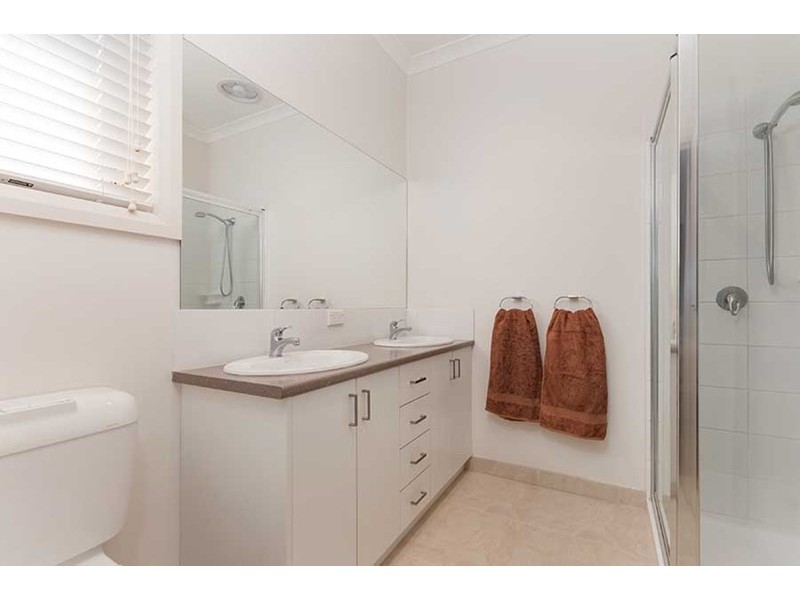 20 Walker Drive, Doreen VIC 3754