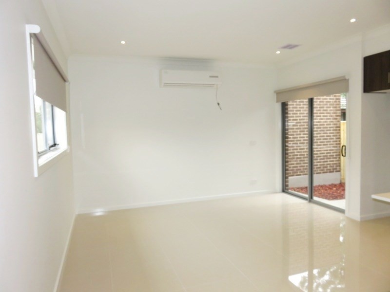 1/13 Charles Street, Thomastown VIC 3074