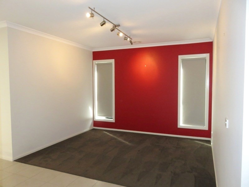 27 Keane Crescent, Lalor VIC 3075