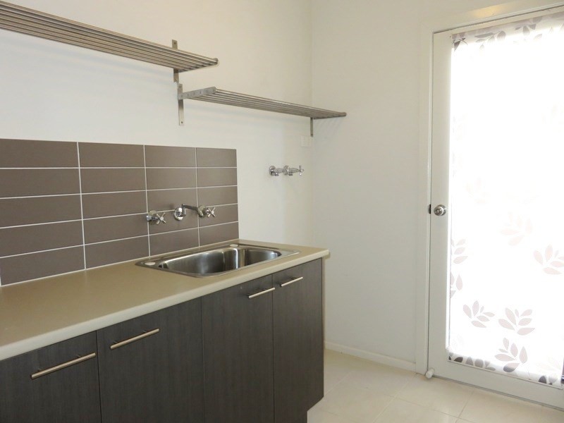 27 Keane Crescent, Lalor VIC 3075