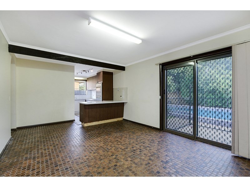 11 Gladstone Street, Thomastown VIC 3074