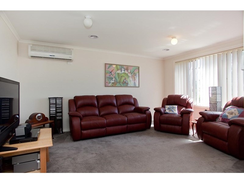 10 Ellendale Way, South Morang VIC 3752