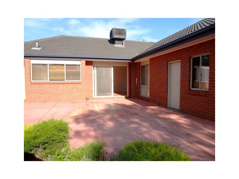 10 Lovely Way, South Morang VIC 3752