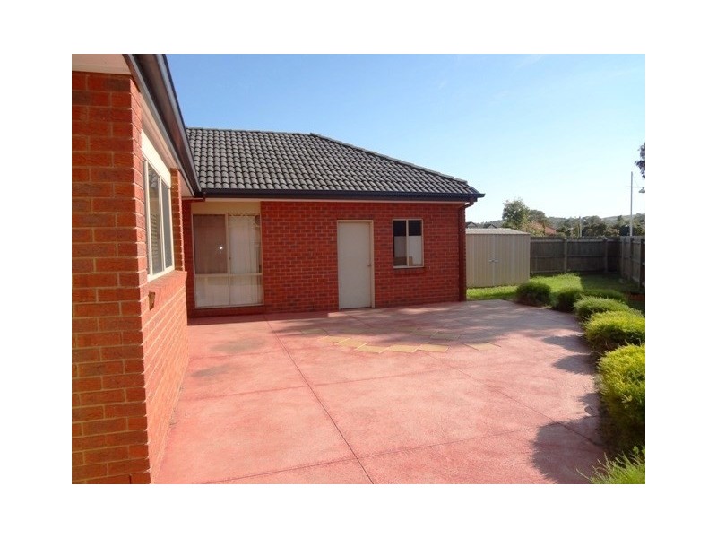 10 Lovely Way, South Morang VIC 3752
