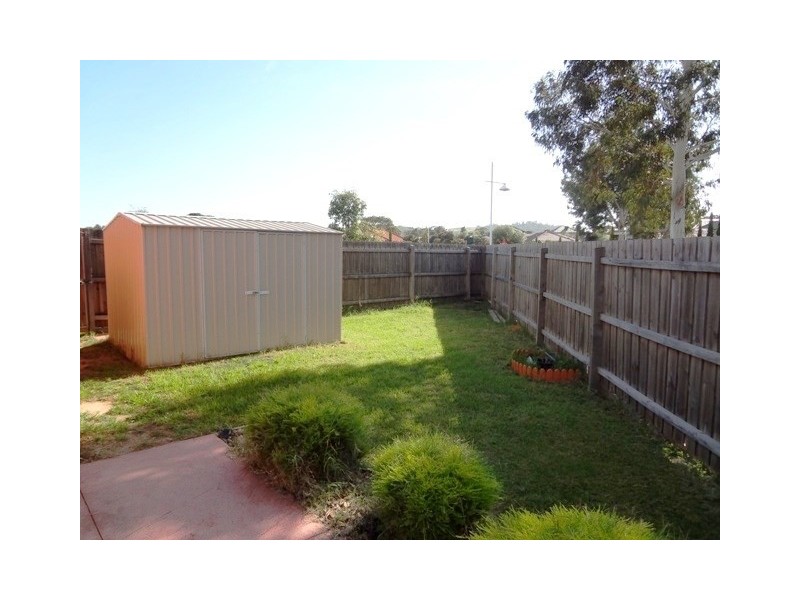 10 Lovely Way, South Morang VIC 3752