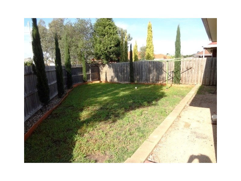 10 Lovely Way, South Morang VIC 3752