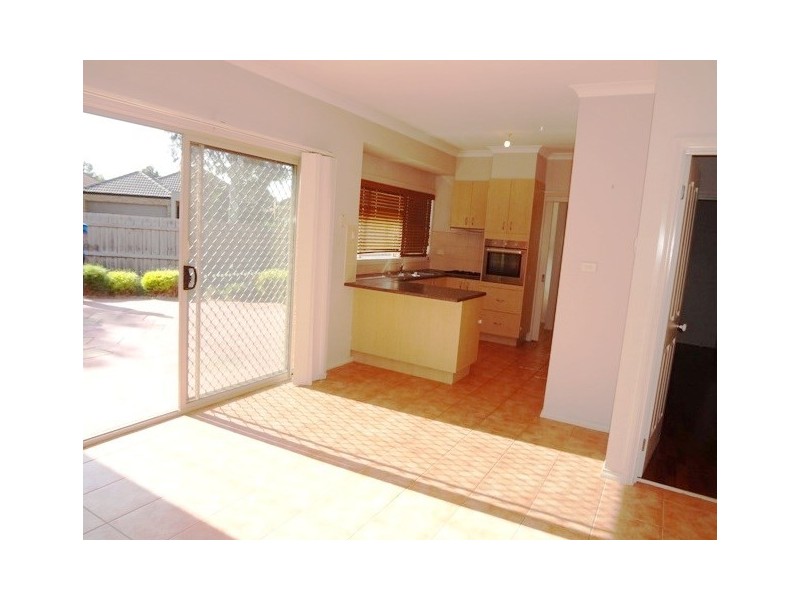 10 Lovely Way, South Morang VIC 3752