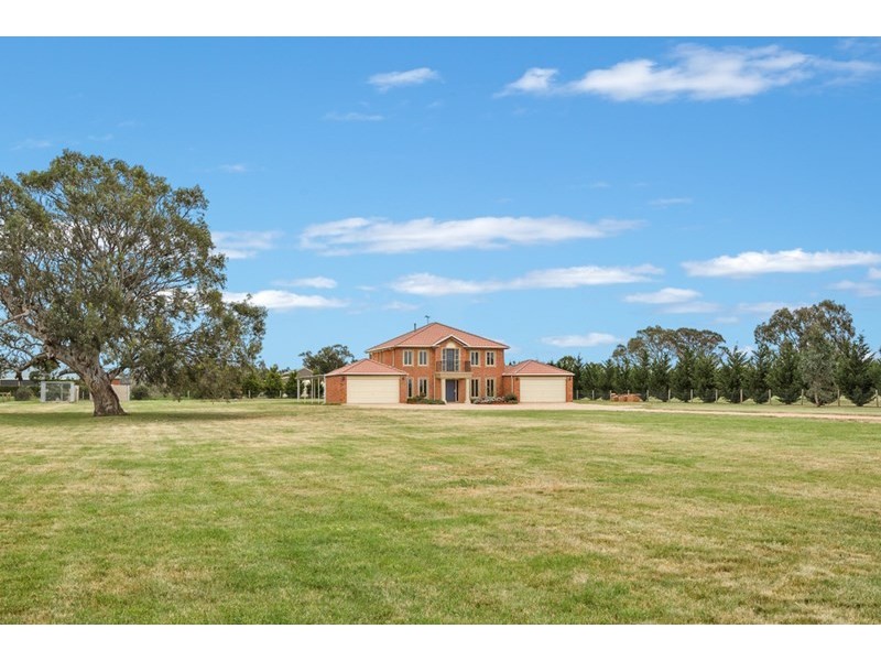 5 Jolly Lane, Mickleham VIC 3064