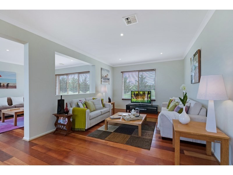 5 Jolly Lane, Mickleham VIC 3064