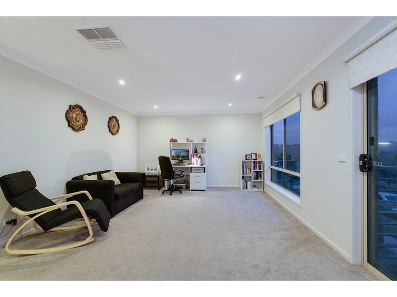 33 Ambrosia Close, Epping VIC 3076
