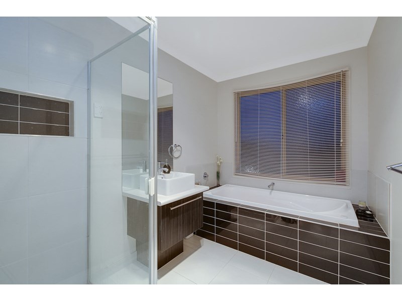 33 Ambrosia Close, Epping VIC 3076