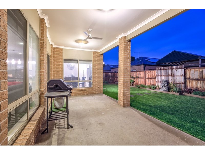33 Ambrosia Close, Epping VIC 3076