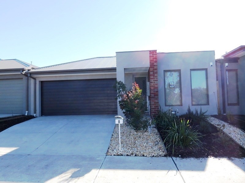 8 Rotino Crescent, Lalor VIC 3075
