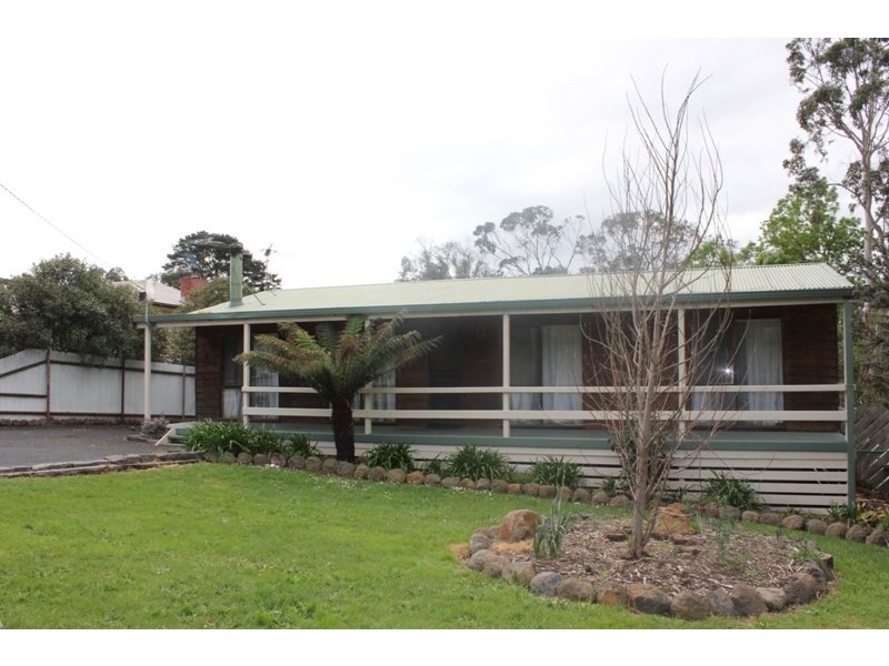 38 Affleck Street, Wandong VIC 3758