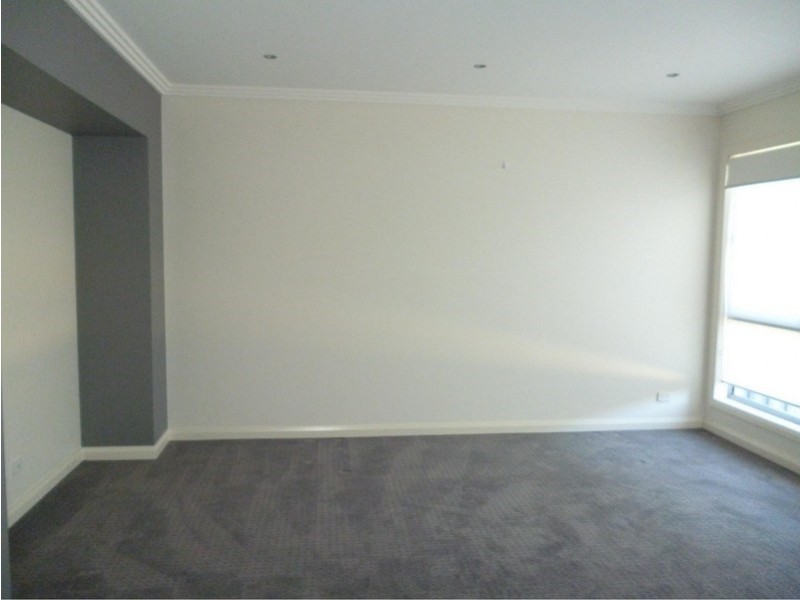 21 Knoll Walk, Epping VIC 3076